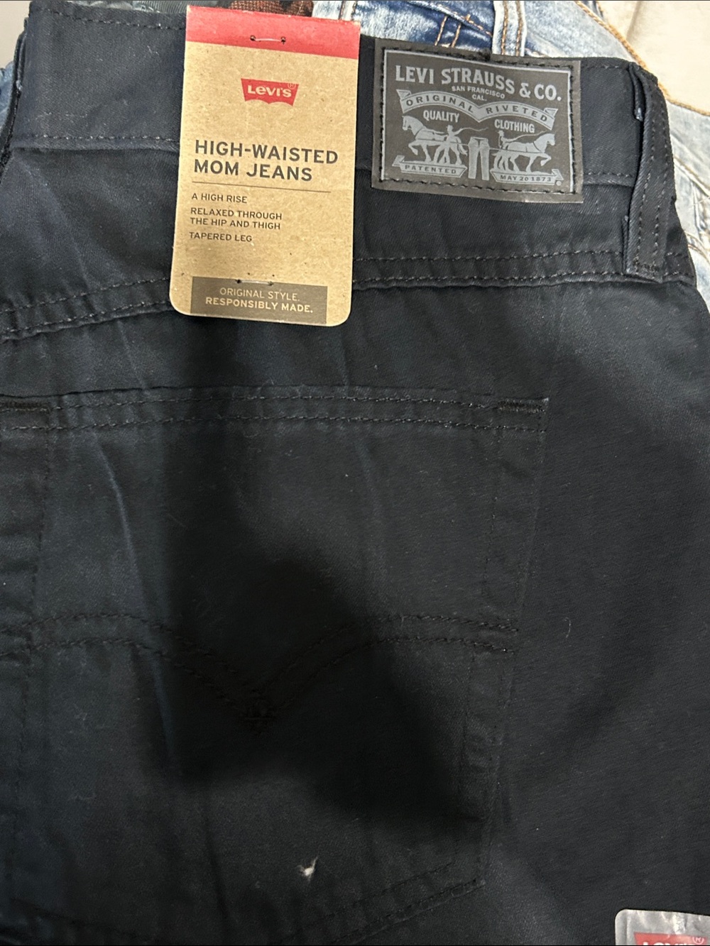 Levi’s high waisted mom jeans